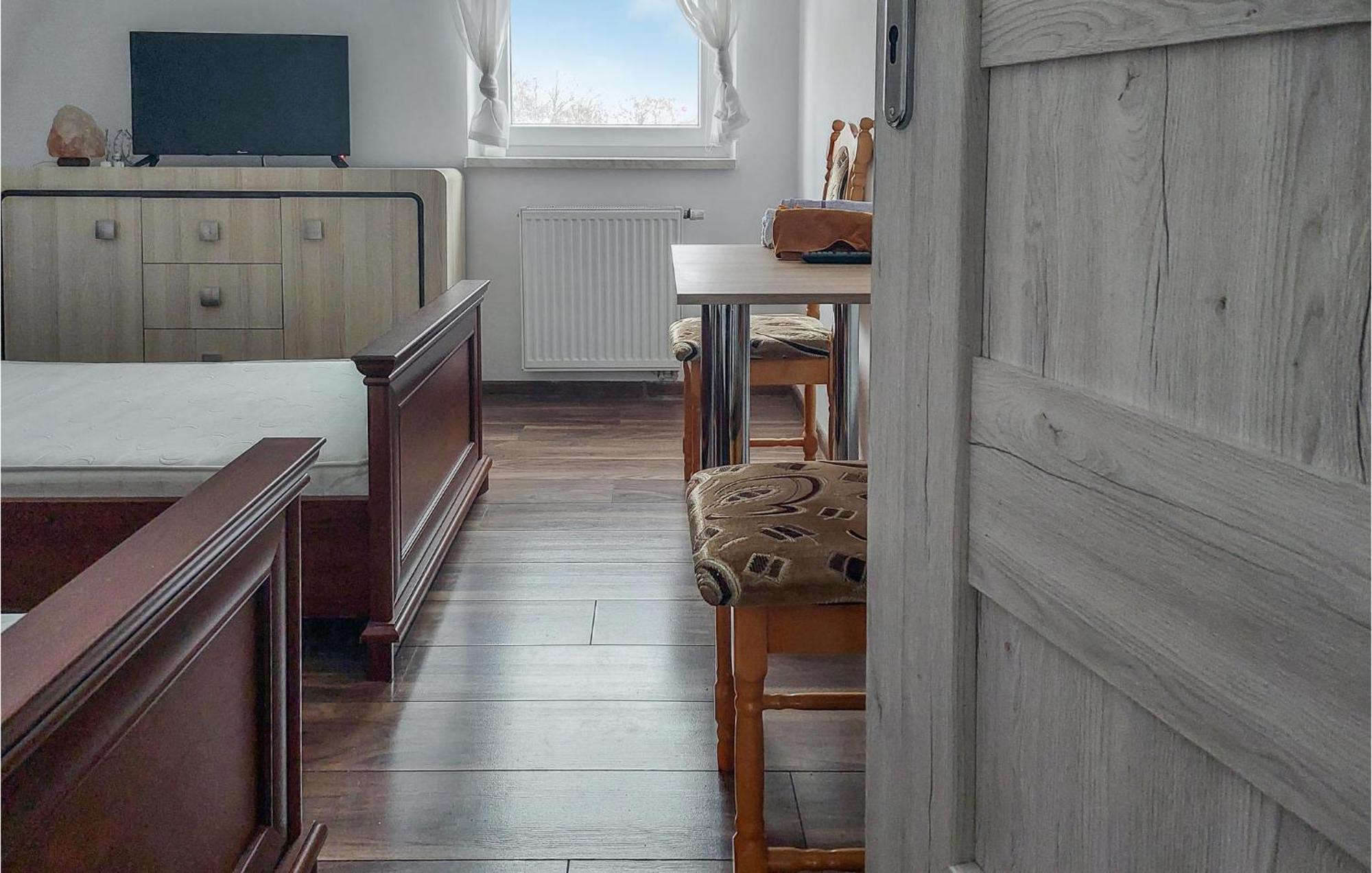 Beautiful Apartment In Moryn With Kitchen 外观 照片